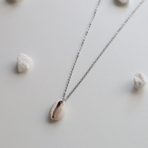 collar concha plateado
