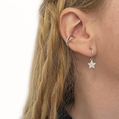 Ear Cuff CROSS plateado - Imagen 3