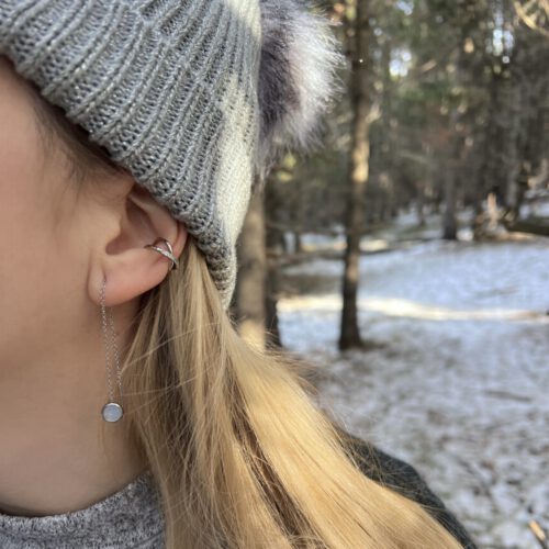 Ear Cuff CROSS plateado - Imagen 2